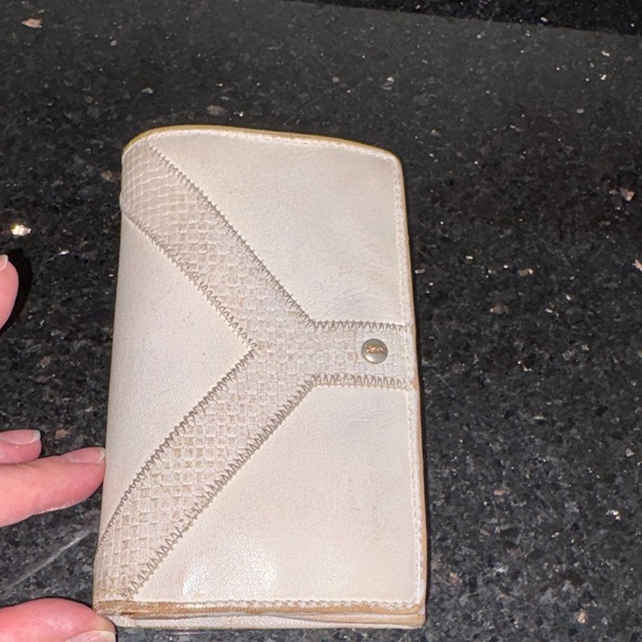 Yves saint laurent YSL womens compact wallet. - Picture 8 of 11